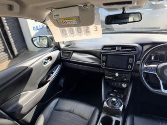 Nissan Leaf 40kWh N-Connecta Auto 5dr