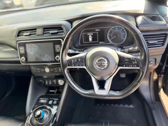Nissan Leaf 40kWh N-Connecta Auto 5dr