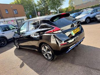 Nissan Leaf 40kWh N-Connecta Auto 5dr