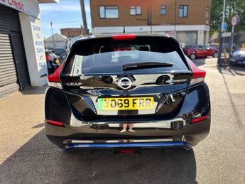 Nissan Leaf 40kWh N-Connecta Auto 5dr
