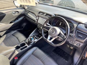 Nissan Leaf 40kWh N-Connecta Auto 5dr