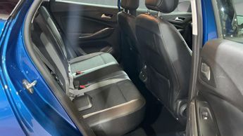 Vauxhall Grandland X 1.2 Turbo Sport Nav Auto Euro 6 (s/s) 5dr
