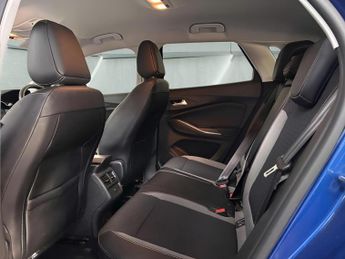 Vauxhall Grandland X 1.2 Turbo Sport Nav Auto Euro 6 (s/s) 5dr