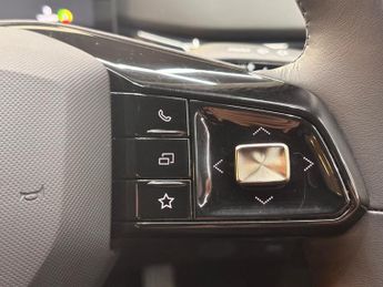 MG MG4 64kWh Trophy Long Range Auto 5dr
