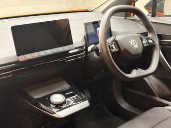 MG MG4 64kWh Trophy Long Range Auto 5dr