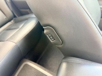 Nissan Leaf 24kWh Tekna Auto 5dr