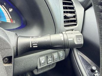 Nissan Leaf 24kWh Tekna Auto 5dr