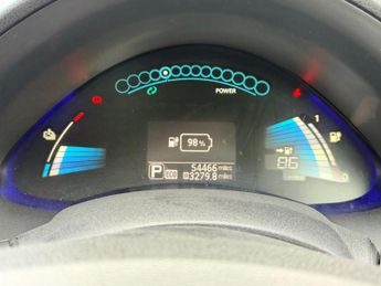 Nissan Leaf 24kWh Tekna Auto 5dr