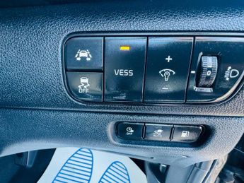 Kia Niro 1.6 GDi 8.9kWh 3 DCT Euro 6 (s/s) 5dr