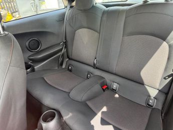 MINI Hatch 1.5 Cooper Euro 6 (s/s) 3dr