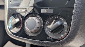 Vauxhall Corsa 1.2 16V SXi Euro 5 5dr (A/C)