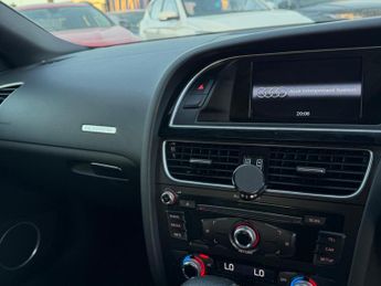 Audi A5 2.0 TDI Black Edition S Tronic quattro Euro 5 (s/s) 2dr