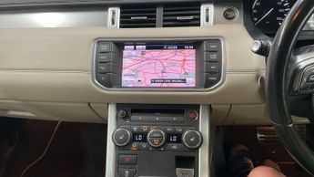 Land Rover Range Rover Evoque 2.2 SD4 Prestige SUV 5dr Diesel Auto 4WD Euro 5 (190 ps)