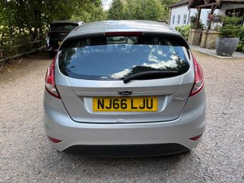 Ford Fiesta 1.25 Zetec Euro 6 5dr
