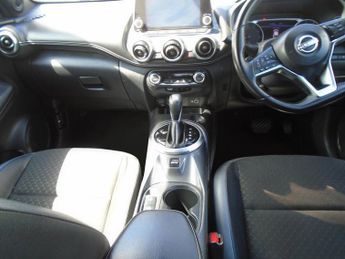 Nissan Juke 1.0 DIG-T N-Connecta DCT Auto Euro 6 (s/s) 5dr