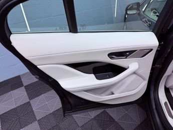 Jaguar I-PACE 400 90kWh SE Auto 4WD 5dr