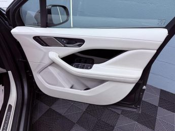 Jaguar I-PACE 400 90kWh SE Auto 4WD 5dr