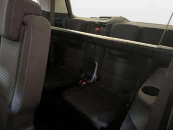 Volkswagen Touran 1.5 TSI EVO SE MPV 5dr Petrol DSG Euro 6 (s/s) (150 ps)