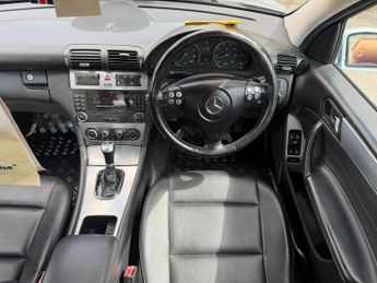 Mercedes-Benz C Class 1.8 C200 Kompressor Avantgarde SE Saloon 4dr Petrol Automatic (2