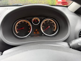 Vauxhall Corsa 1.4i 16v Exclusiv 3dr