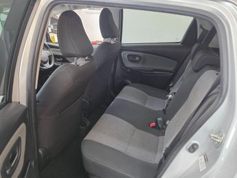Toyota Yaris 1.5 VVT-h Icon E-CVT Euro 6 5dr