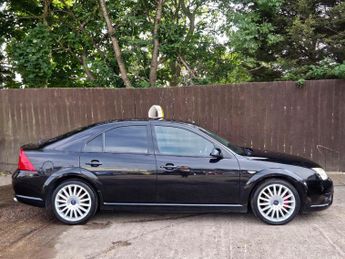 Ford Mondeo 3.0 ST-220 5dr