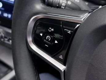 Volvo V60 Ultimate Dark B4 (197 hp)