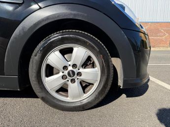 MINI Hatch 1.5 Cooper Classic Steptronic Euro 6 (s/s) 5dr