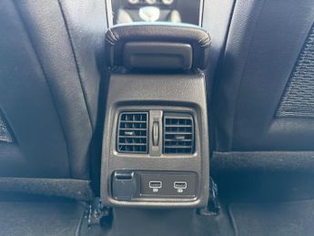 Renault Captur 1.6 E-TECH E-Tech engineered Auto Euro 6 (s/s) 5dr
