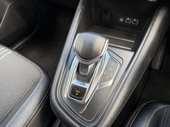 Renault Captur 1.6 E-TECH E-Tech engineered Auto Euro 6 (s/s) 5dr