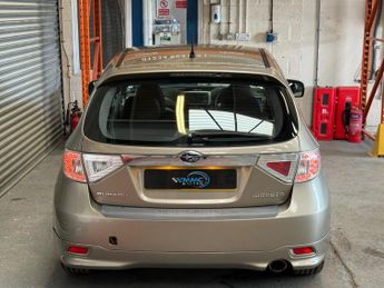 Subaru Impreza 2.0 R Auto 4WD Euro 4 5dr
