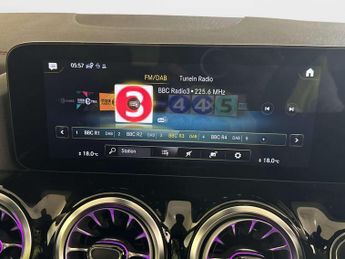 Mercedes-Benz EQA EQA 300 66.5kWh AMG Line SUV 5dr Electric Auto 4MATIC (228 ps)