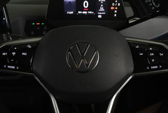 Volkswagen ID.3 Pure Performance 45kWh Life Auto 5dr