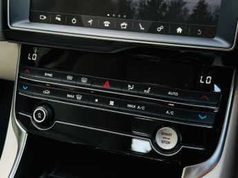 Jaguar XE 2.0i GPF Portfolio Auto Euro 6 (s/s) 4dr