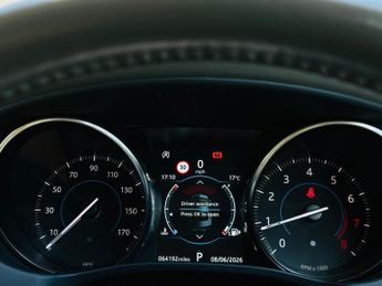 Jaguar XE 2.0i GPF Portfolio Auto Euro 6 (s/s) 4dr