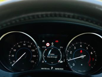 Jaguar XE 2.0i GPF Portfolio Auto Euro 6 (s/s) 4dr