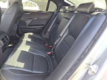 Jaguar XE 2.0d R-Sport Auto Euro 6 (s/s) 4dr