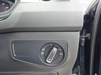 Volkswagen Tiguan 1.5 TSI EVO R-Line Tech DSG Euro 6 (s/s) 5dr