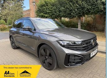 Volkswagen Touareg 3.0 TDI V6 Black Edition Tiptronic 4Motion Euro 6 (s/s) 5dr