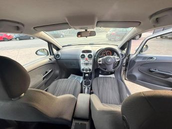 Vauxhall Corsa 1.2i 16v Club 5dr