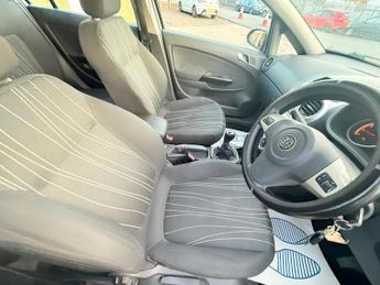 Vauxhall Corsa 1.2i 16v Club 5dr