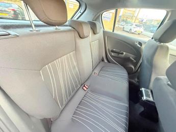 Vauxhall Corsa 1.2i 16v Club 5dr