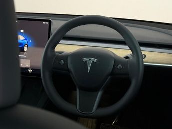 Tesla Model Y Auto RWD 5dr