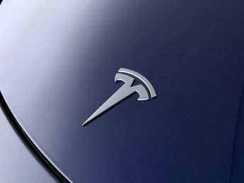 Tesla Model Y Auto RWD 5dr
