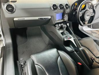 Audi TT 2.0 TFSI Black Edition S Tronic quattro Euro 5 (s/s) 3dr