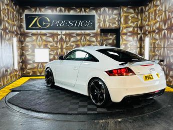 Audi TT 2.0 TFSI Black Edition S Tronic quattro Euro 5 (s/s) 3dr