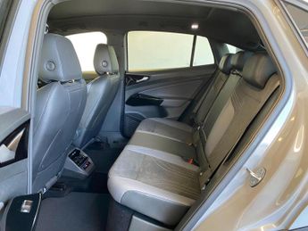Volkswagen ID.5 Pro 77kWh Style Auto 5dr