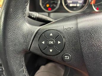 Mercedes-Benz C Class 1.8 C180 BlueEfficiency SE Auto Euro 5 4dr