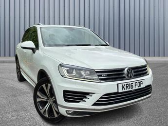 Volkswagen Touareg 3.0 TDI V6 BlueMotion Tech R-Line Tiptronic 4WD Euro 6 (s/s) 5dr