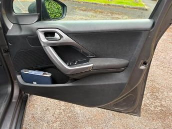 Peugeot 2008 1.6 BlueHDi Active Euro 6 5dr